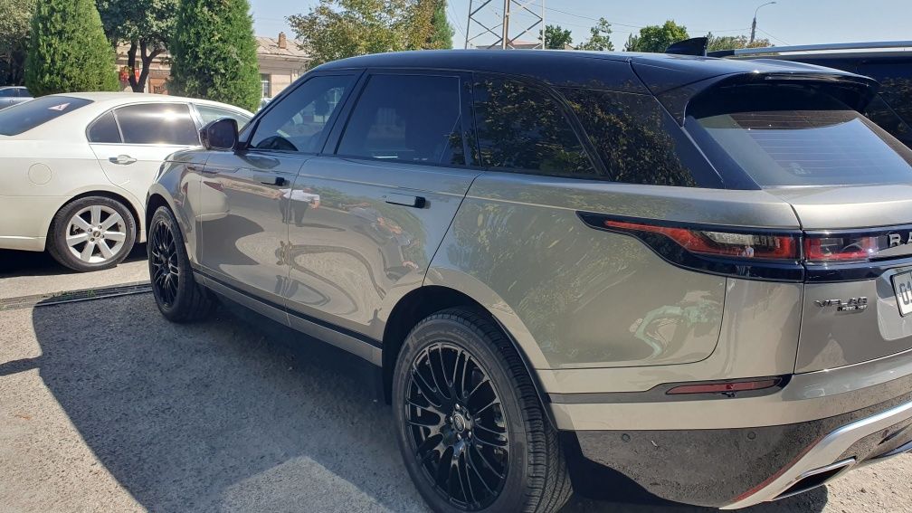 RANGE ROVER. Velar.3.0L Turbo. Yili 2018. Yurgani 85000. Narxi 49900