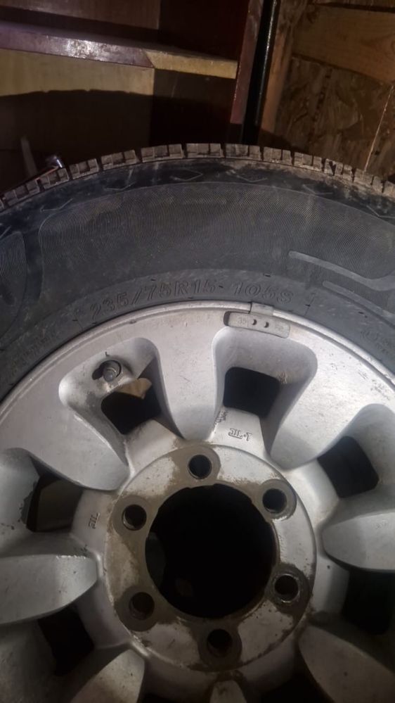235/75R15 колесо с диском