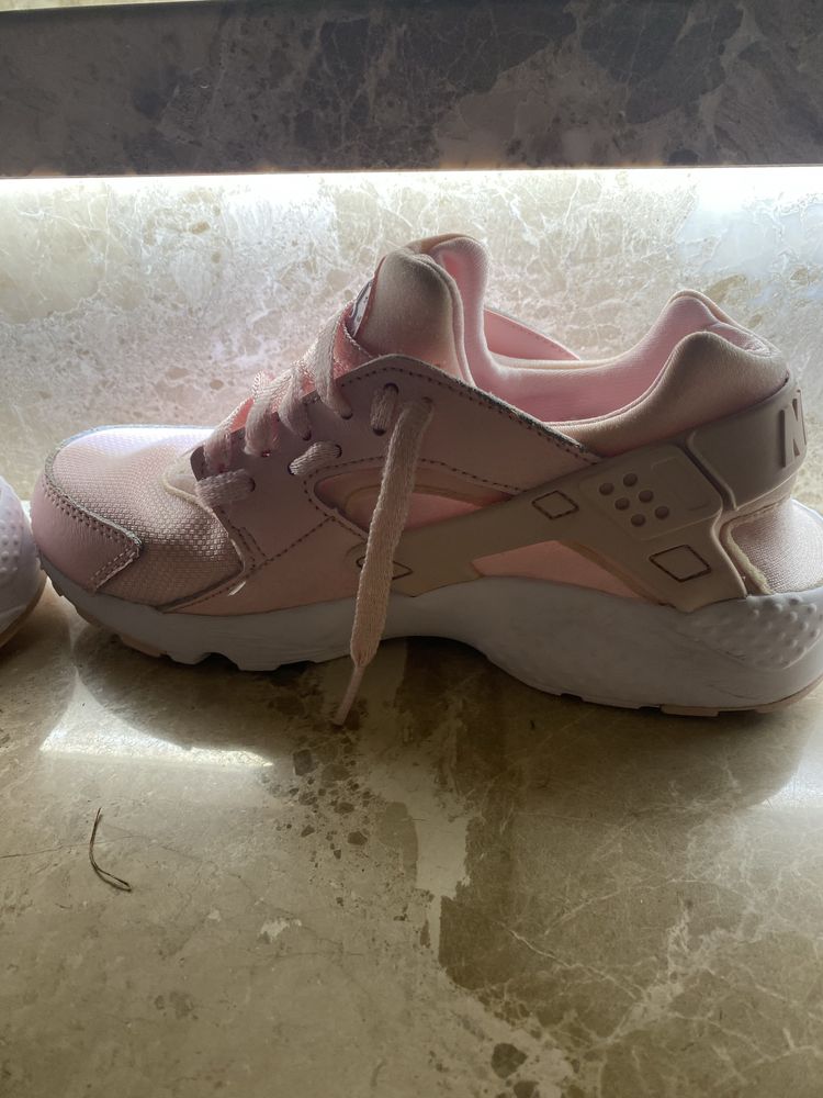 Маратонки Nike