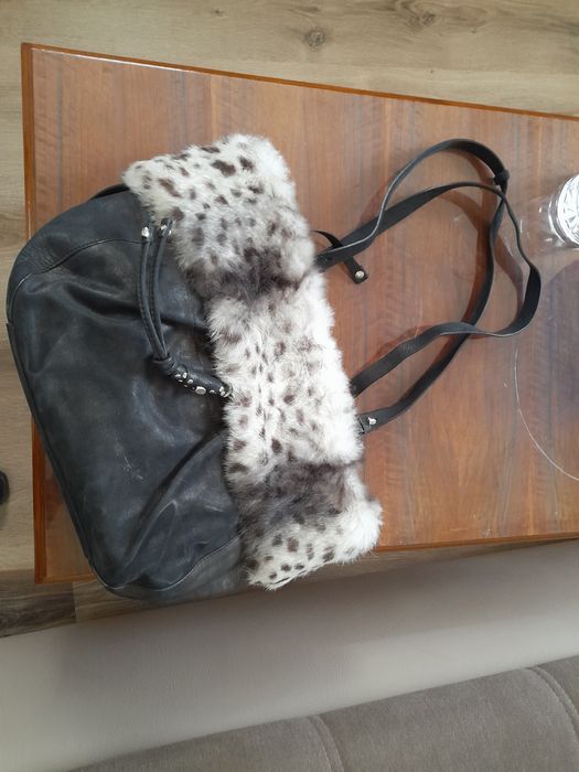 Geanta din piele cu blana naturală