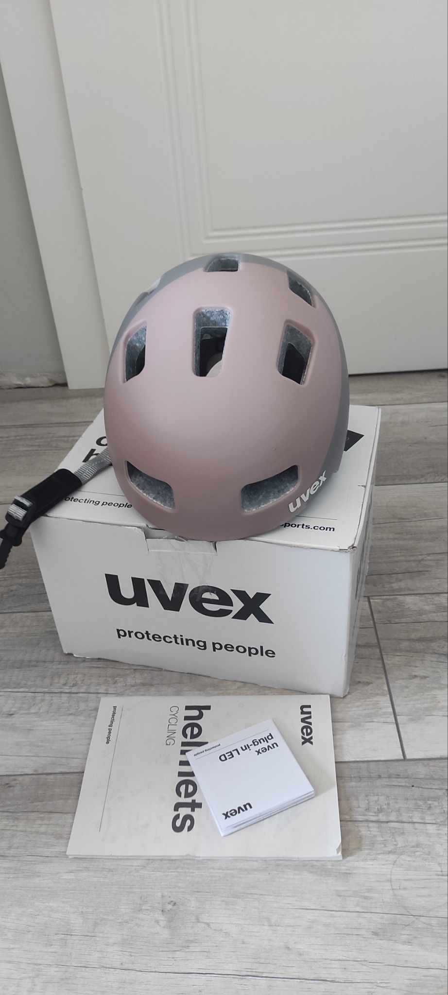 Casca noua dama ciclism UVEX CITY 4 cu LED, 55 - 58 cm