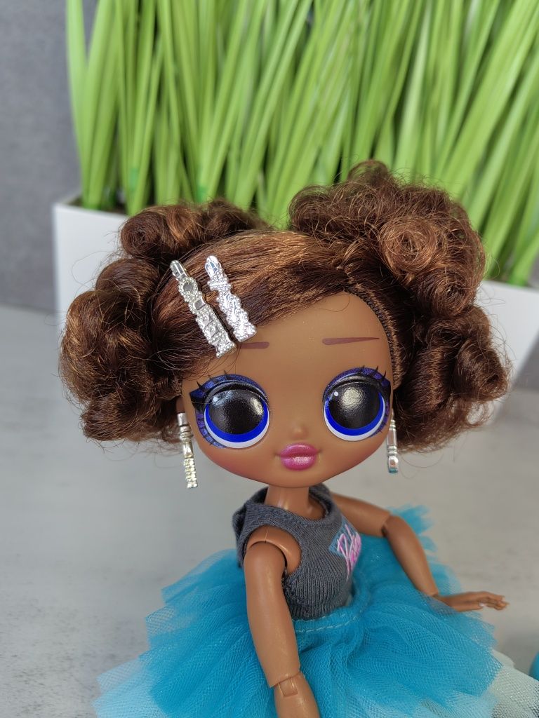 Păpușă L.O.L Surprise OMG - Miss Glam