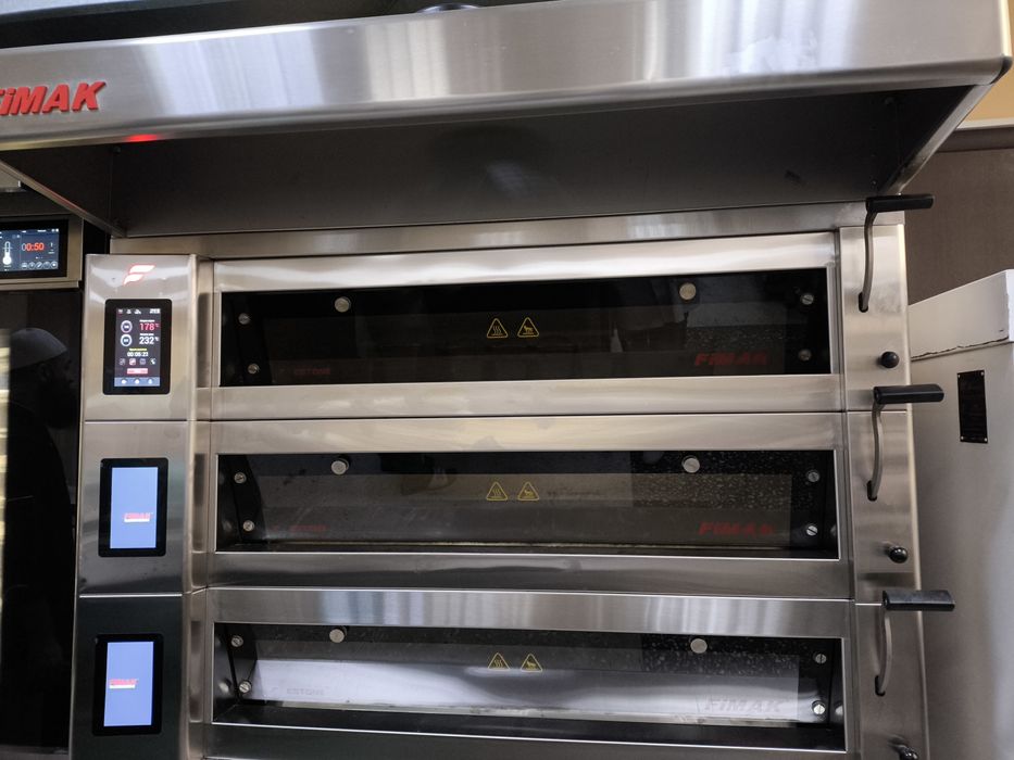 Подовая печь с паром