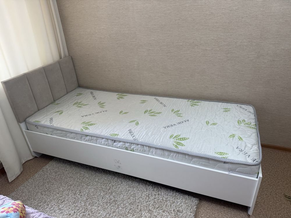 Продам 1 спальную кровать