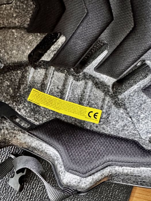 Cască KuKirin pentru trotinete și biciclete - NOUĂ