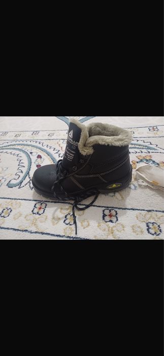 Мужской Зимний обувь (новый)