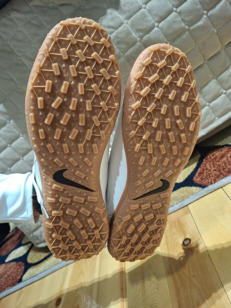 Темпо Nike сороконошка