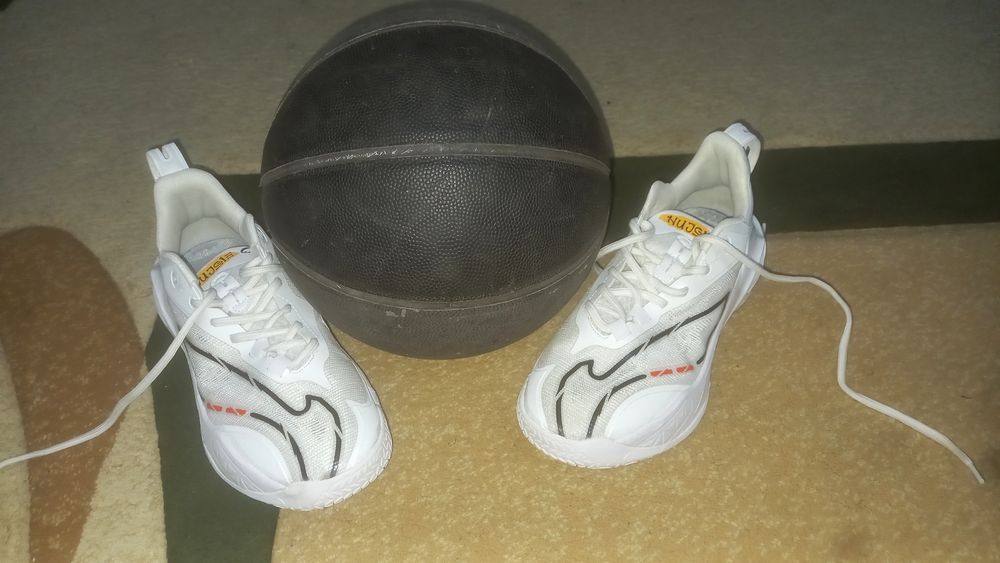 Кроссовки Li-Ning 41 размер + баскетбольный мяч в подарок!