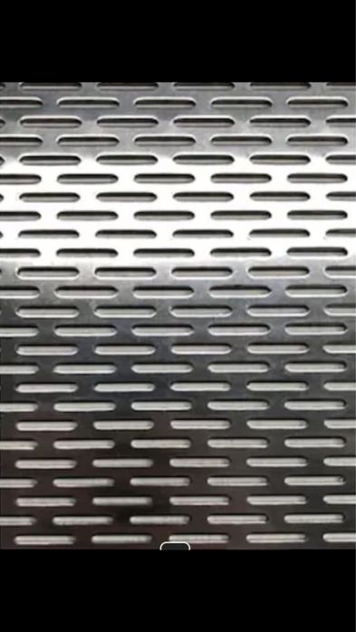 Tabla cu găuri alungita