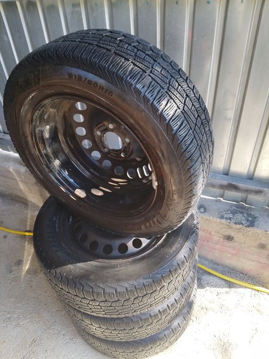 Vând 4 roți Opel Astra j