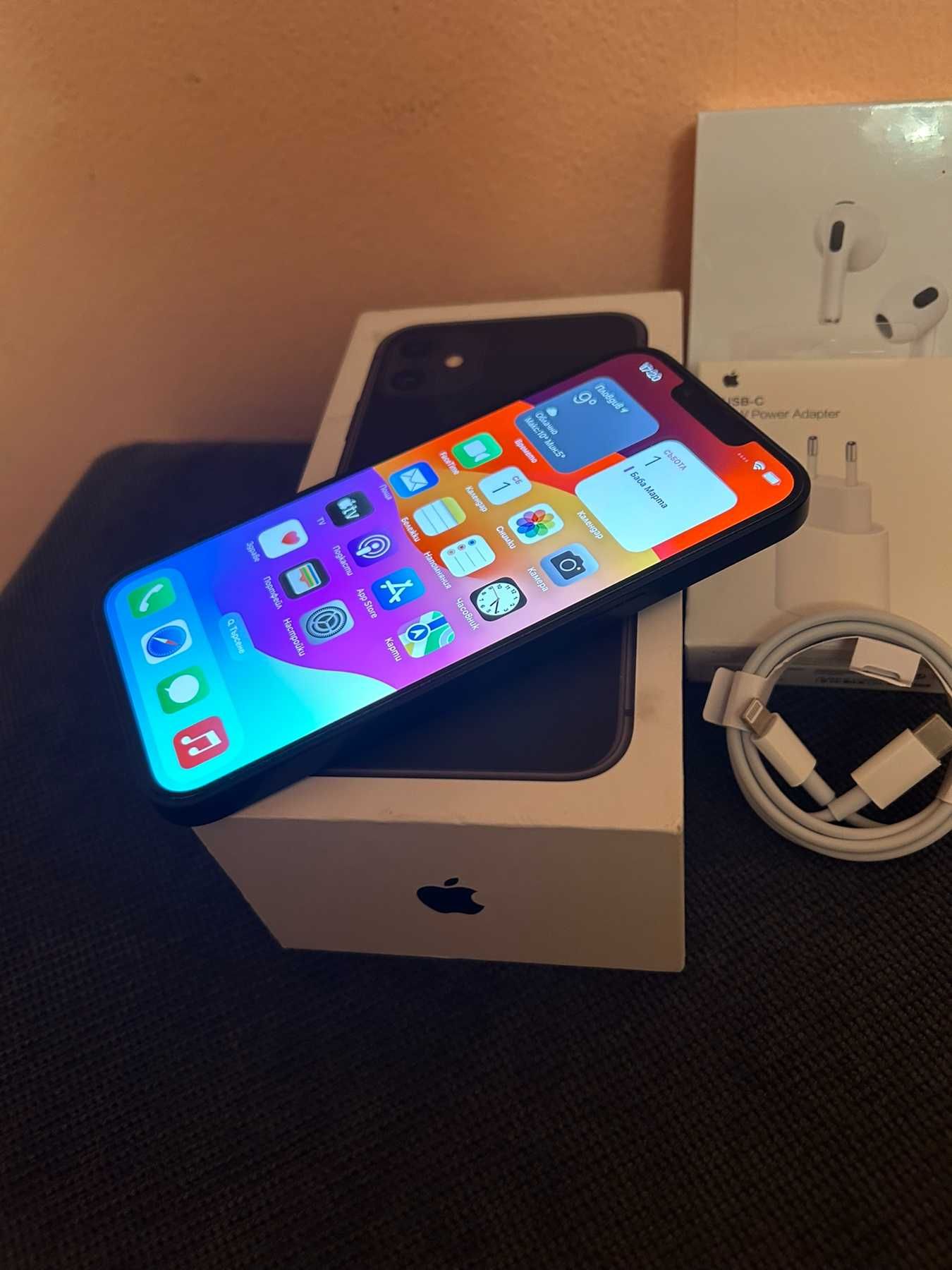 Iphone 13Перфектен +  Airpods 3gen Комплект