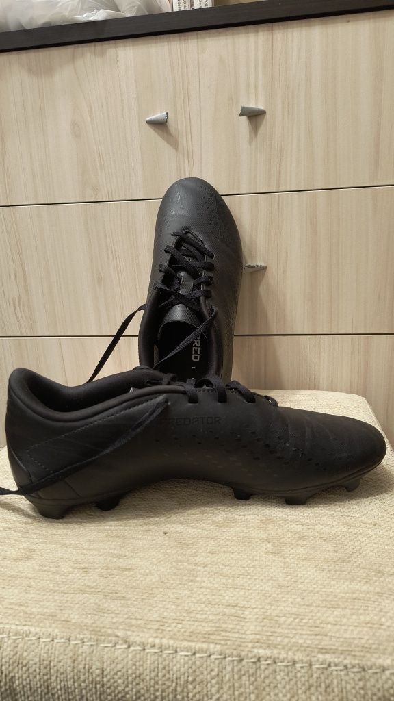 Оригинални бутонки Adidas predator