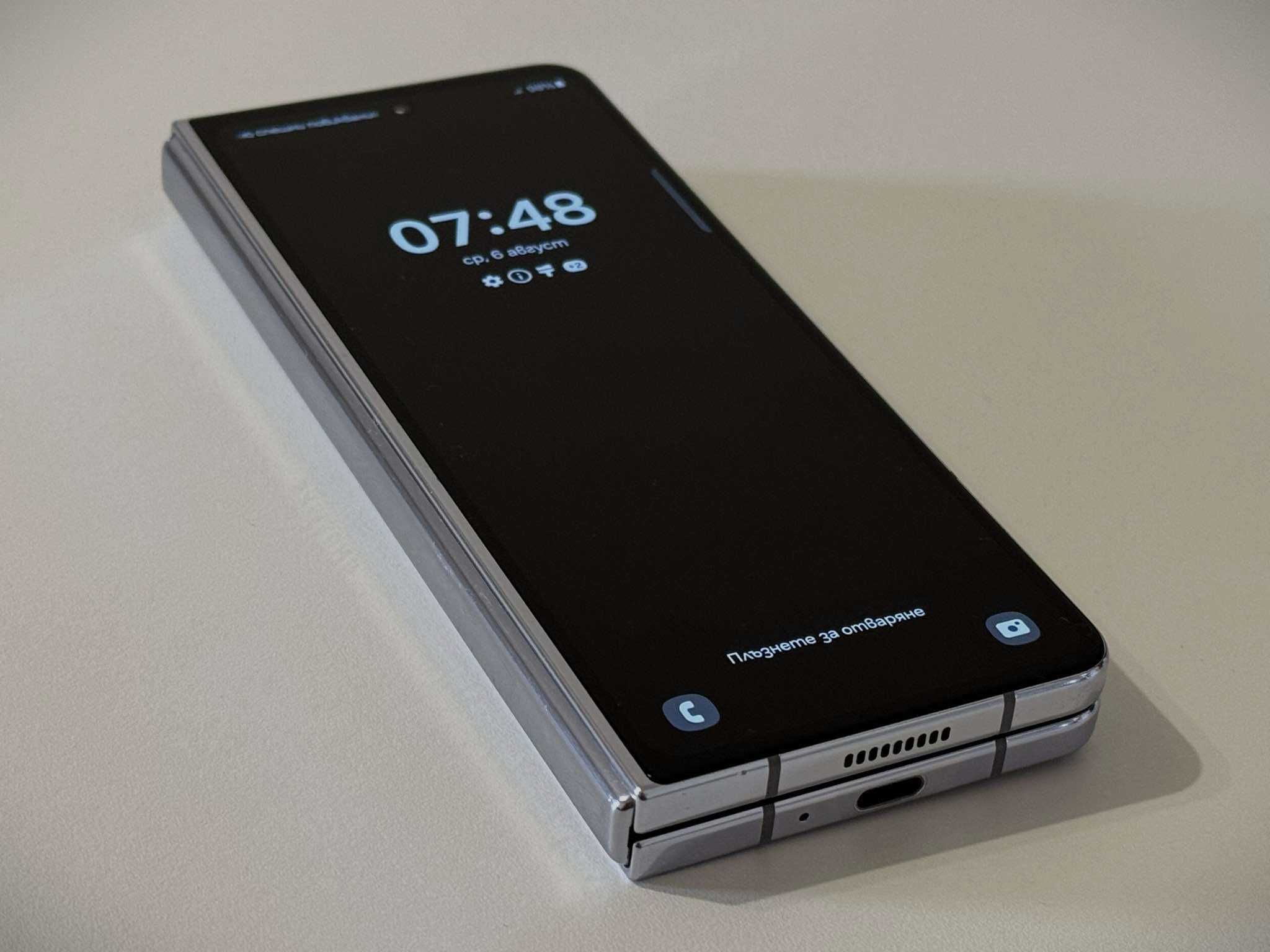 Бартер! 512GB Oтличен! Galaxy Fold 5 Icy Blue (Син)