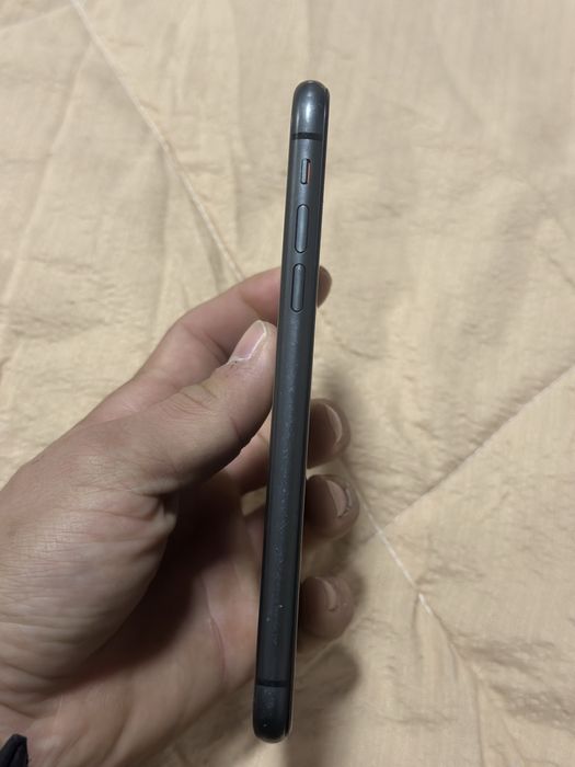 Продается Iphone 11