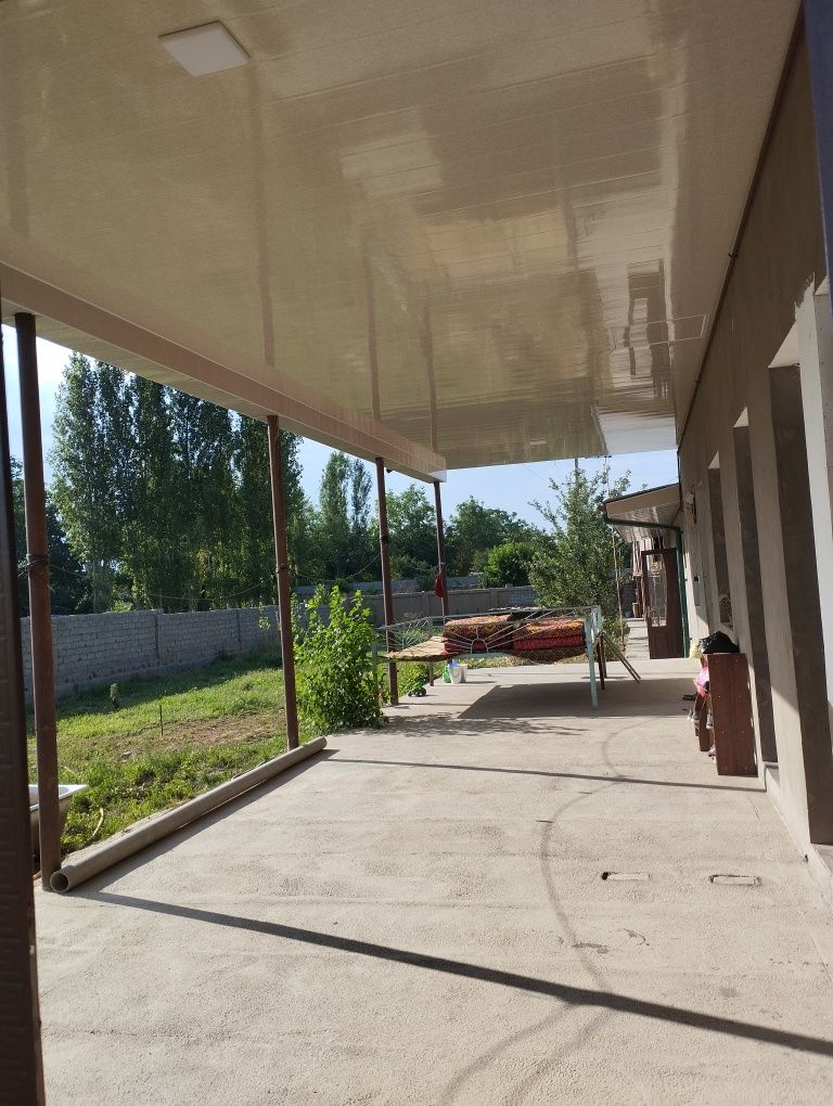 Yangiyol tumani uy sotiladi