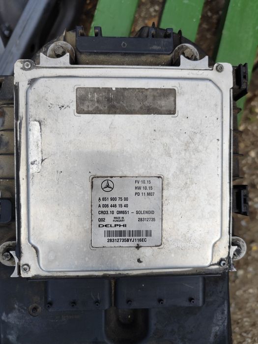 Компютър двигател ECU Mercedes W212 W204