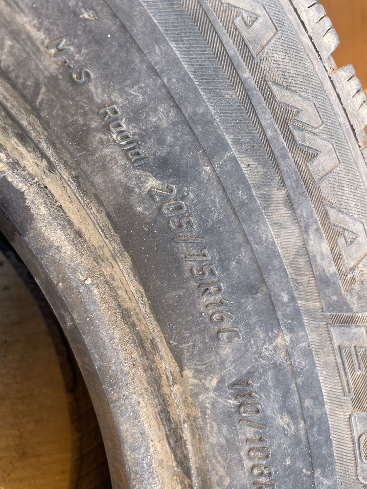 Продам шину 205/75 r16C