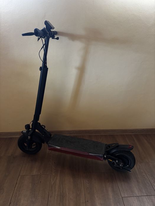 Trotineta electrica ruptor r1