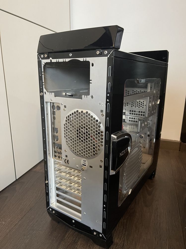 Carcasa Aluminiu NZXT Lexa