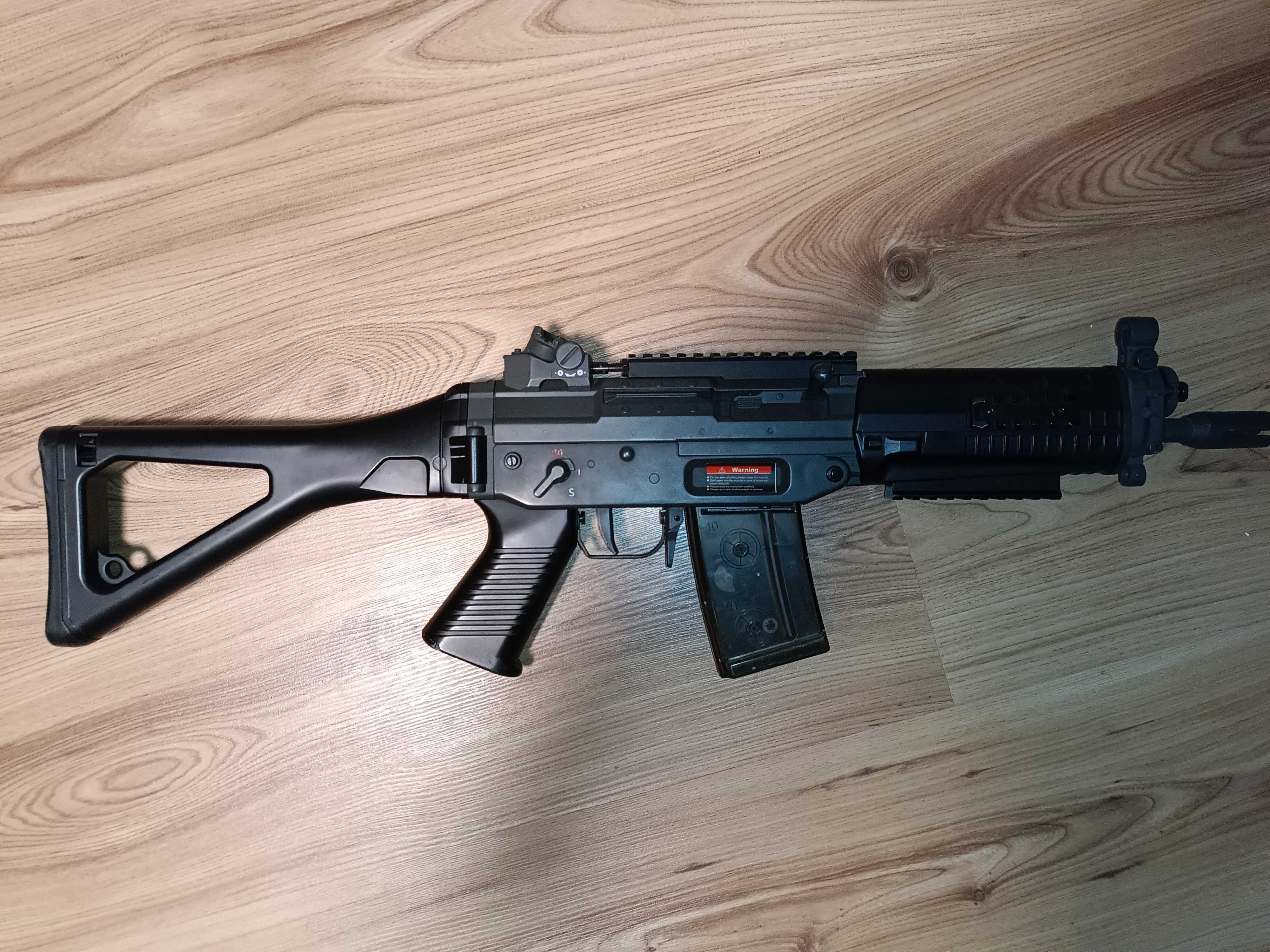 Air Soft ел автомат Спешно
