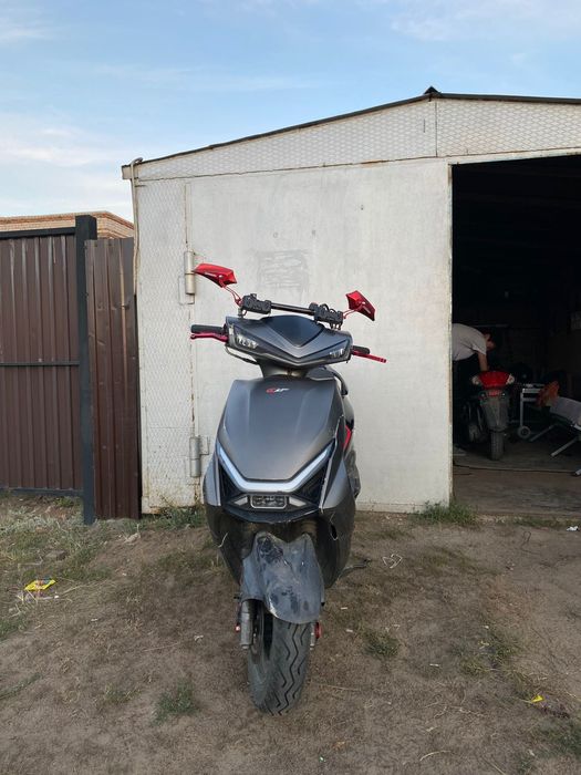 Скутер м12 в хорошем состоянии,обмен