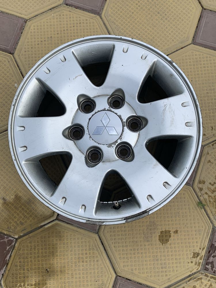 Колеса от Mitsubishy pajero,не плохое состояние,4 штук