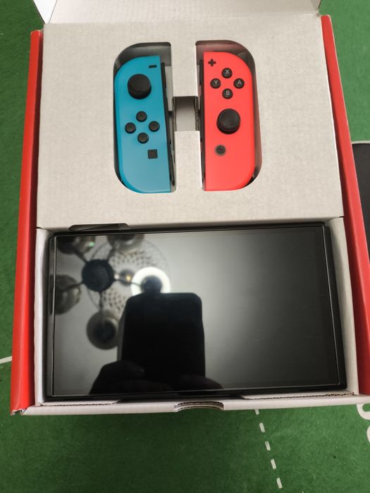 Nintendo Switch OLED-перфектно състояние