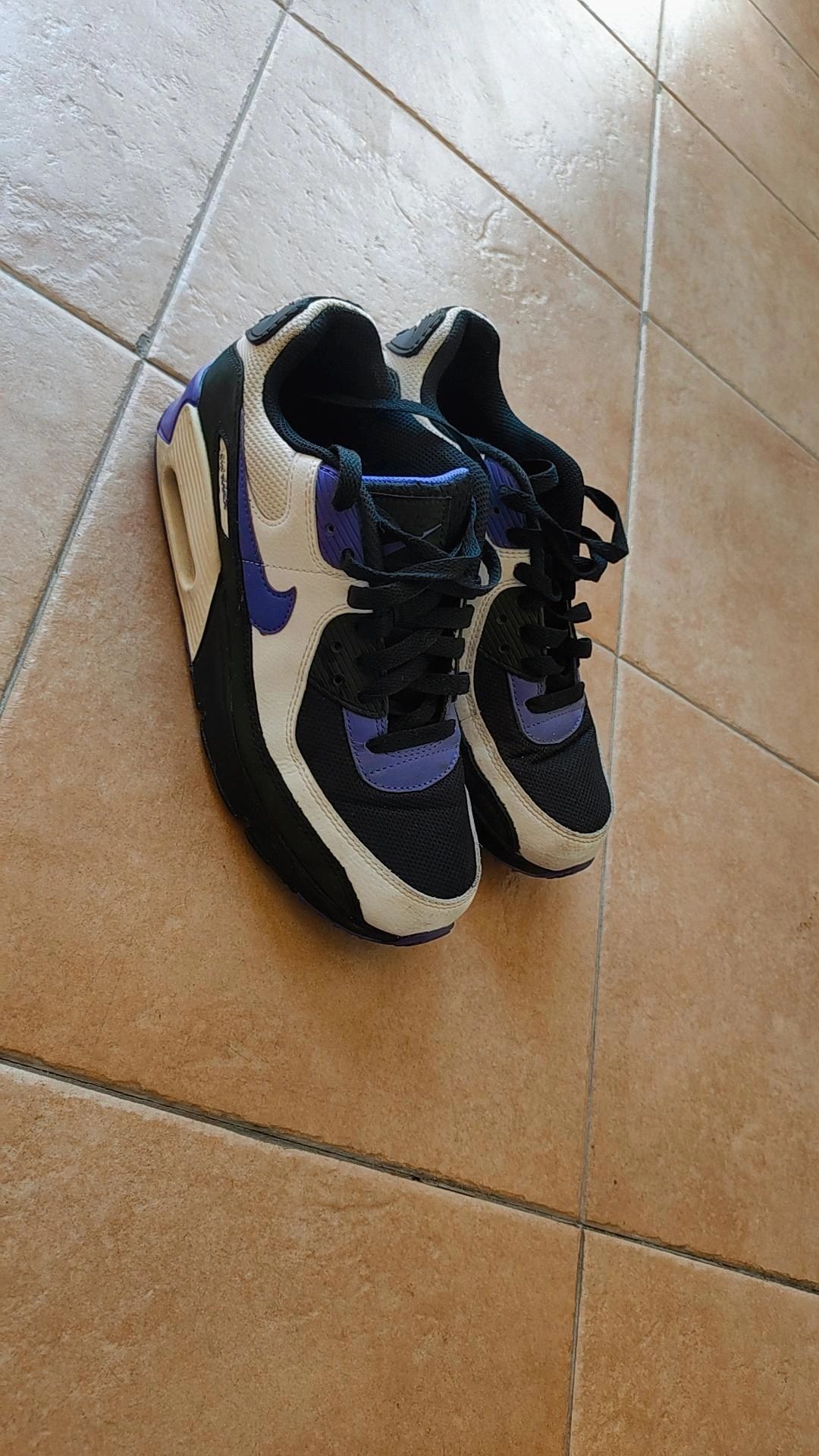 Маратонки Nike air max