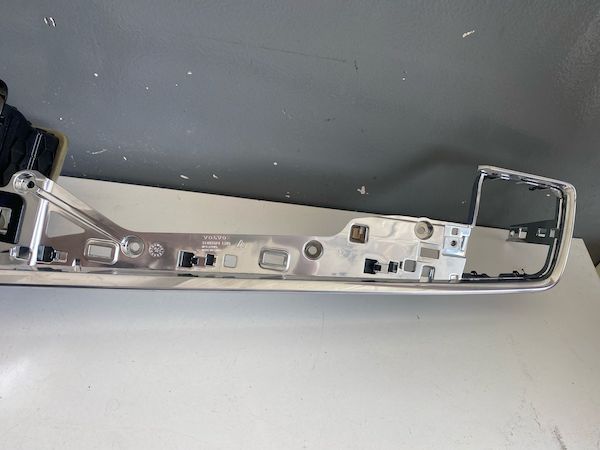 Ornament cromat grile aerisire cu iluminare S90 V90 31403974 31417211 31389468 31417207 31389466
