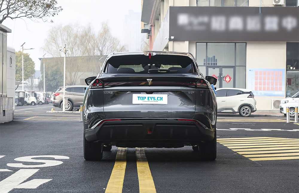 Deepal S07 285 max мокрый асфальт