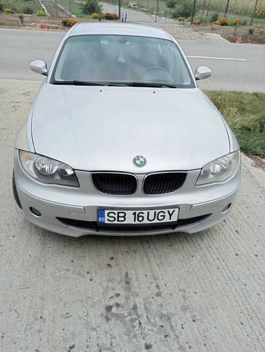 BMW Seria 1 Mașina este in stare buna de funcționare, motorul nu scoate fum