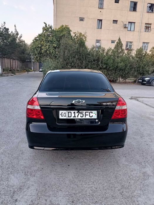 Nexia 3 qora avtamat