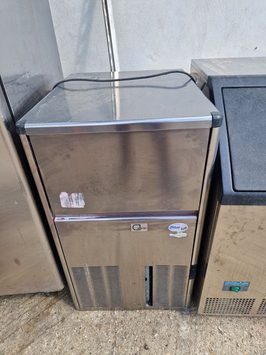 Mașina gheata inox 40-60 .kg pe zi, stare buna, verificata
