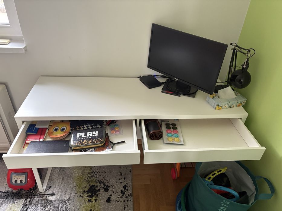 Бюро Икеа малко използвано