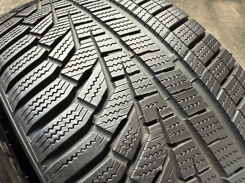 # Anvelope Iarna 225/55 R16  - Hankook Winter I"Cept Evo 2