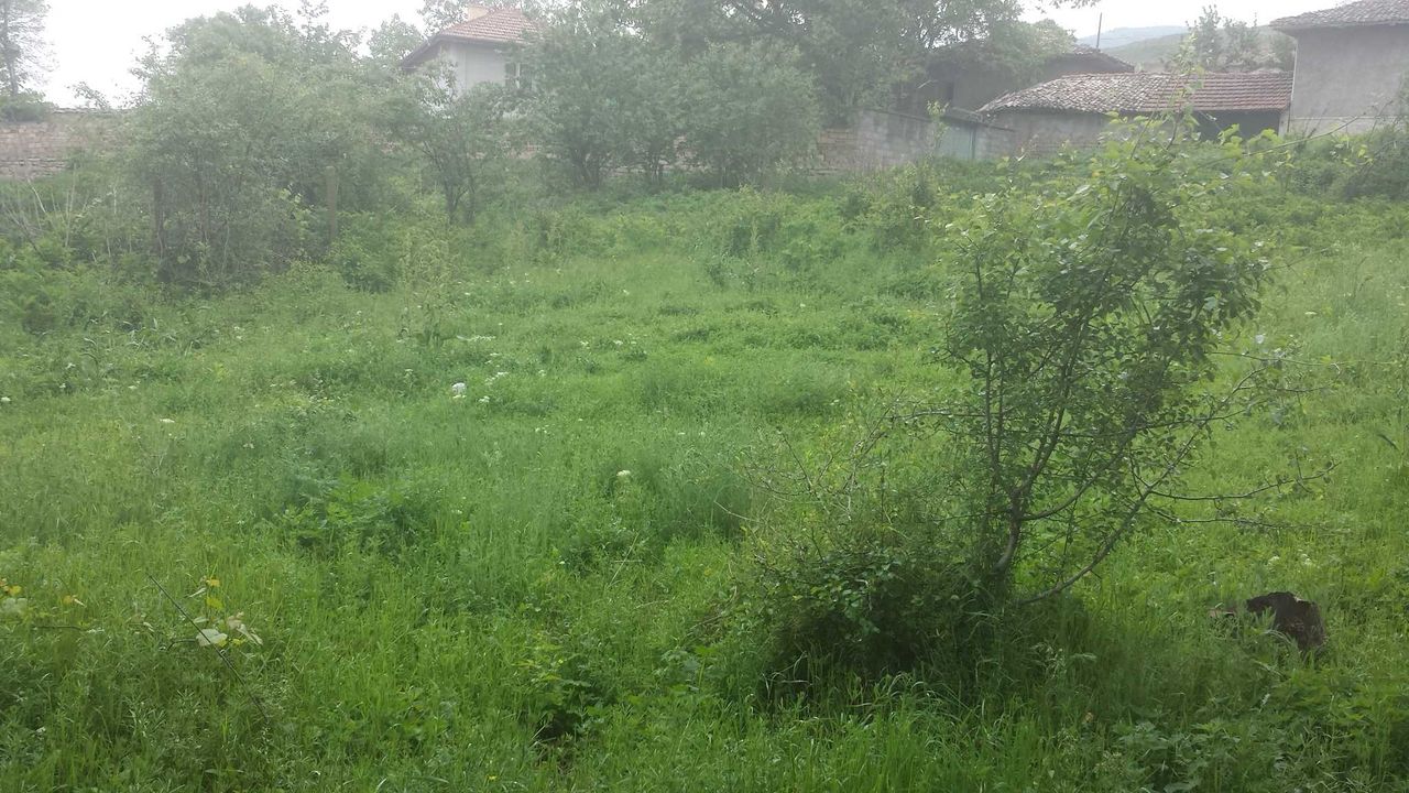 Продава се Парцел в Каспичан - 1117 кв.м за 6 €/кв.м - Снимка #2