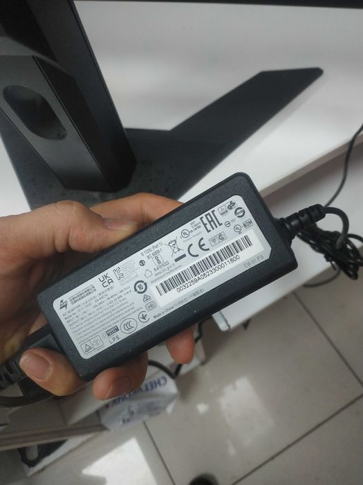 Aybi bor Monitor Gigabyte 27 180ghz