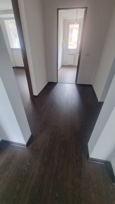 Vindem 3 camere Darmanesti etaj 2