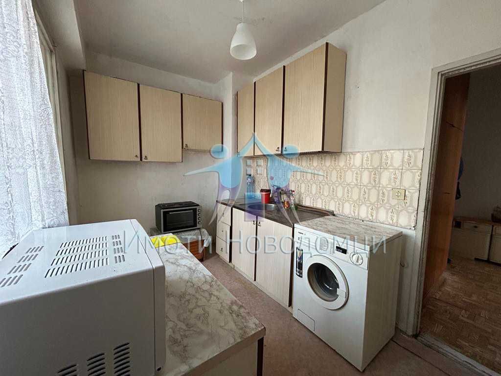 Продава се Двустаен апартамент в Шумен, Пазара - 60 кв.м за 1318 €/кв.м - Снимка #2