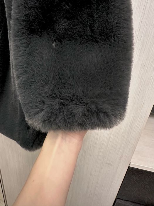 Zara пухкаво ново палто