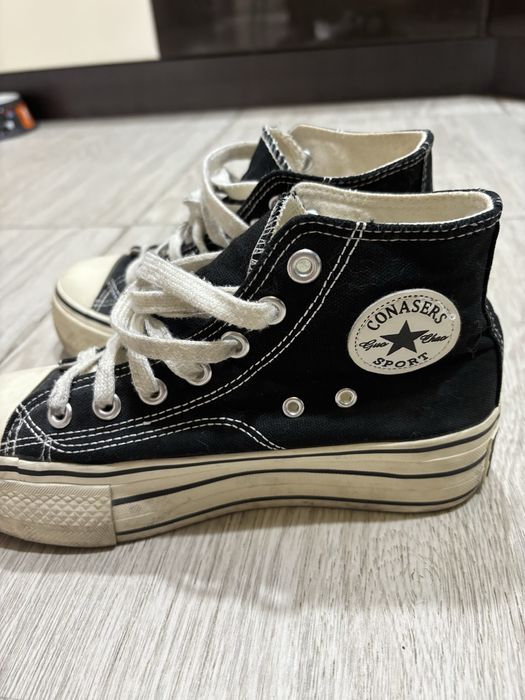 Кеды унисекс продам.