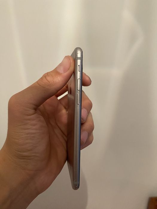 Продается айфон 6