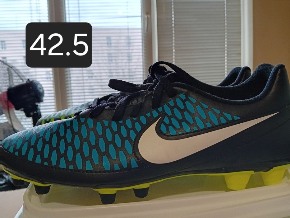 Оригинални спортни обувки