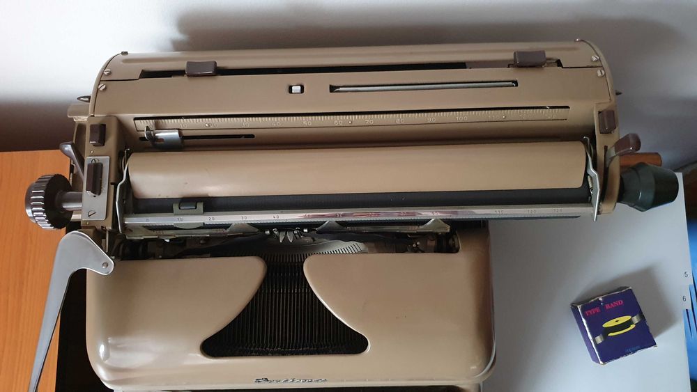 Vand masina de scris Optima