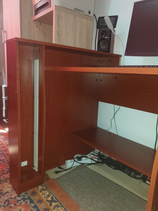 Masa birou / calculator