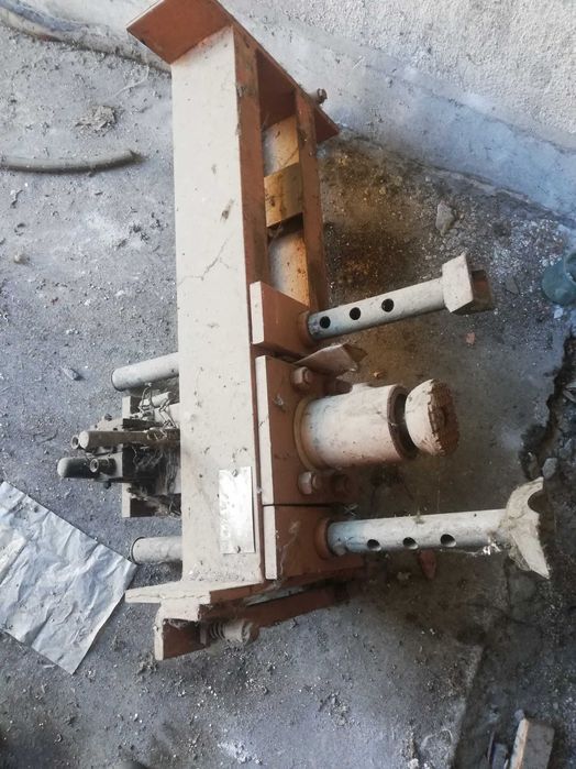 Канален хидравличен крик