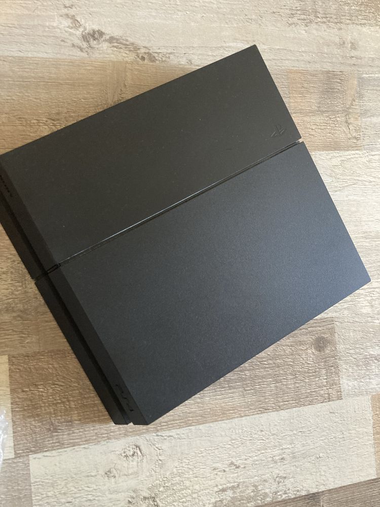 Конзола Sony PlayStation 4 черна