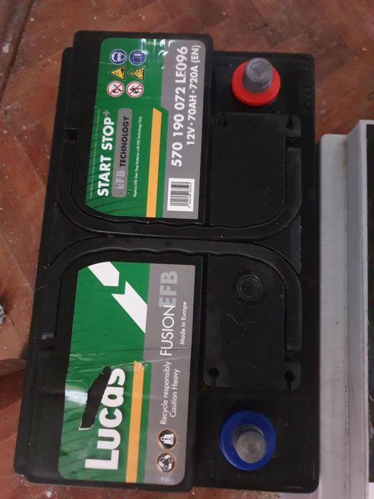 Acumulatori auto 12v