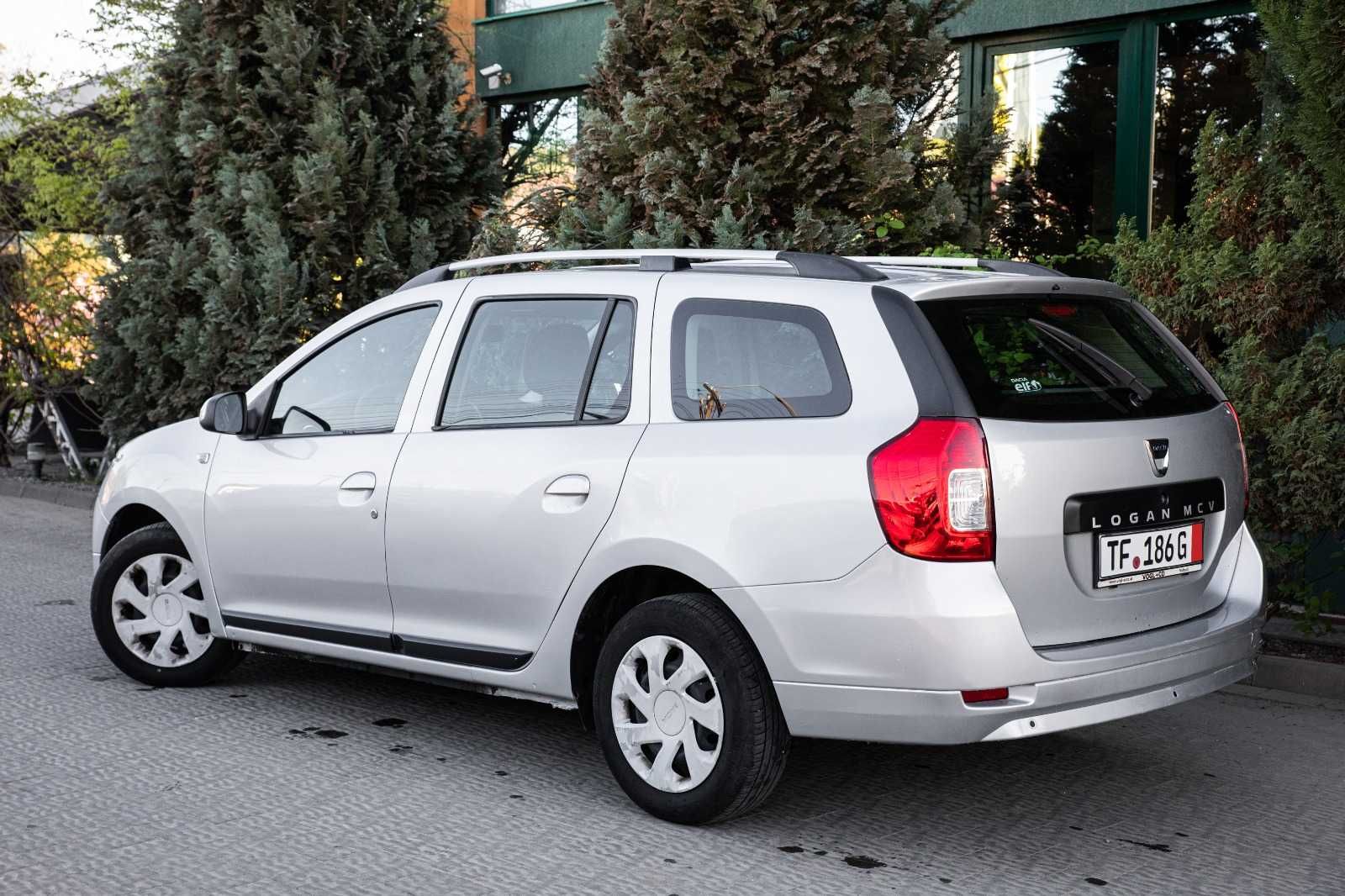 Dacia       Logan