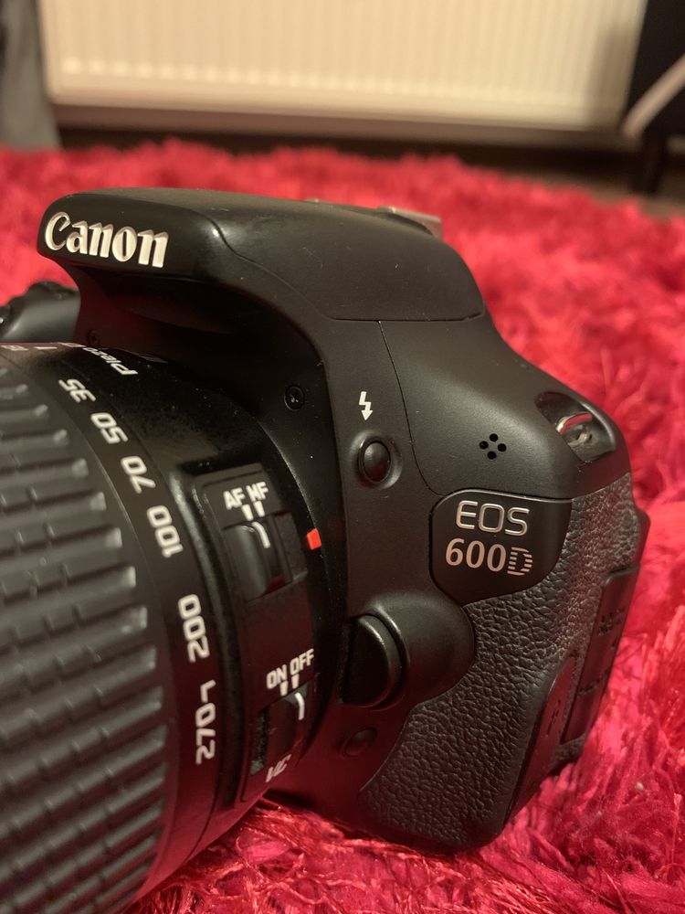 Aparat Canon Eos 600D